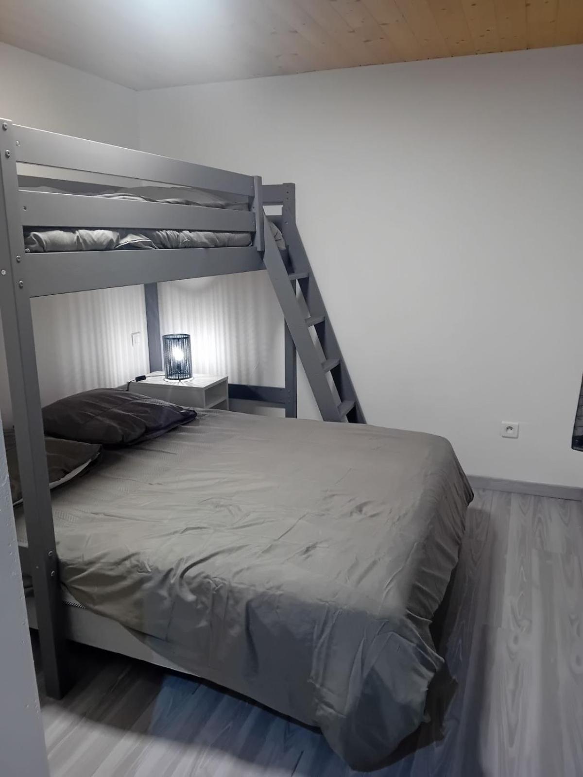 Paquito, Mini Maison 1 Chambre Avec Terrasse Et Parking Ax-les-Thermes Kültér fotó